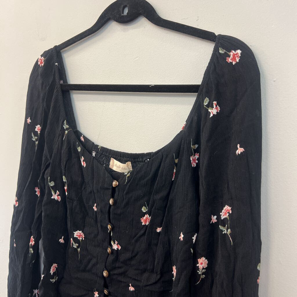 Altar'd State Black/ Pink Flower Print Long Sleeve Top Medium