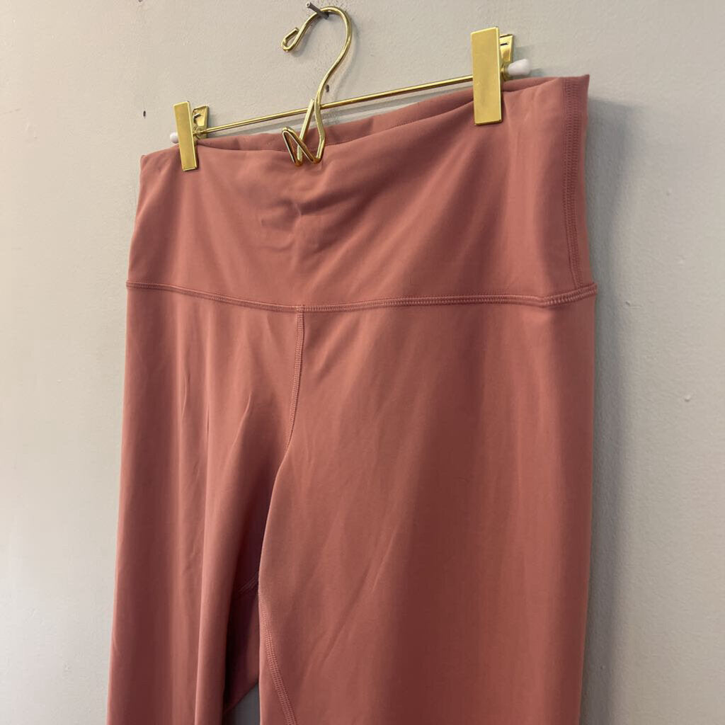 Lululemon Pink Cropped Athletic Leggings 14