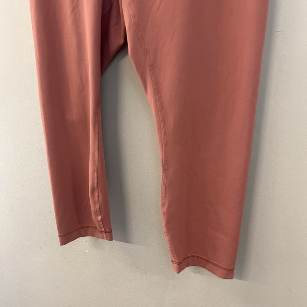Lululemon Pink Cropped Athletic Leggings 14