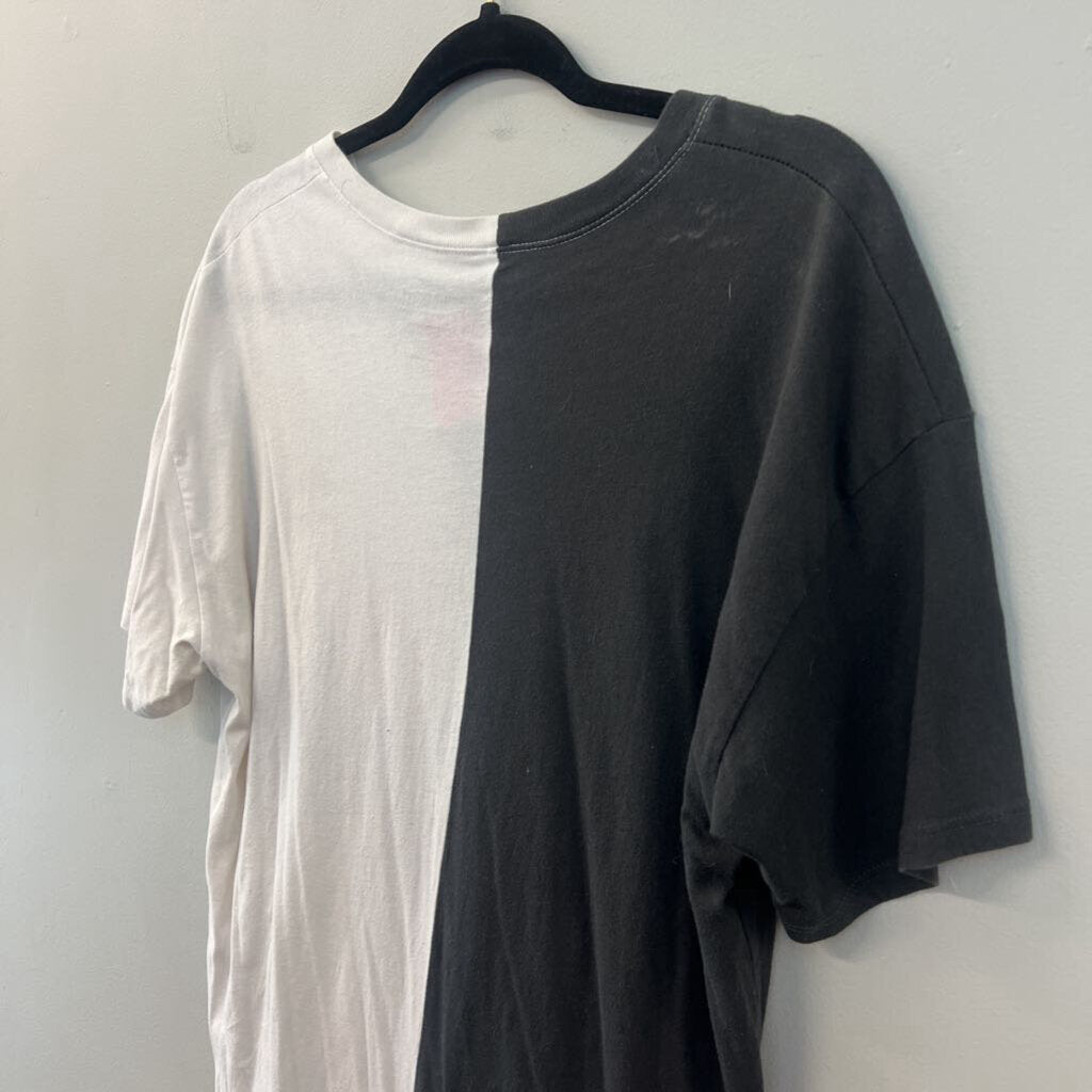 Hollister Grey/ White MTV Short Sleeve Graphic Tee Medium