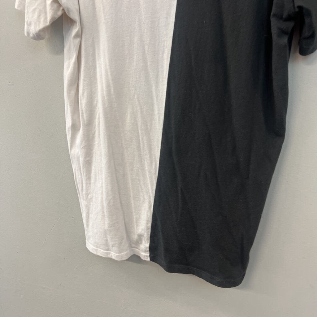 Hollister Grey/ White MTV Short Sleeve Graphic Tee Medium