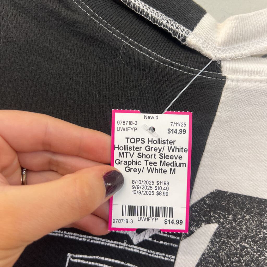 Hollister Grey/ White MTV Short Sleeve Graphic Tee Medium