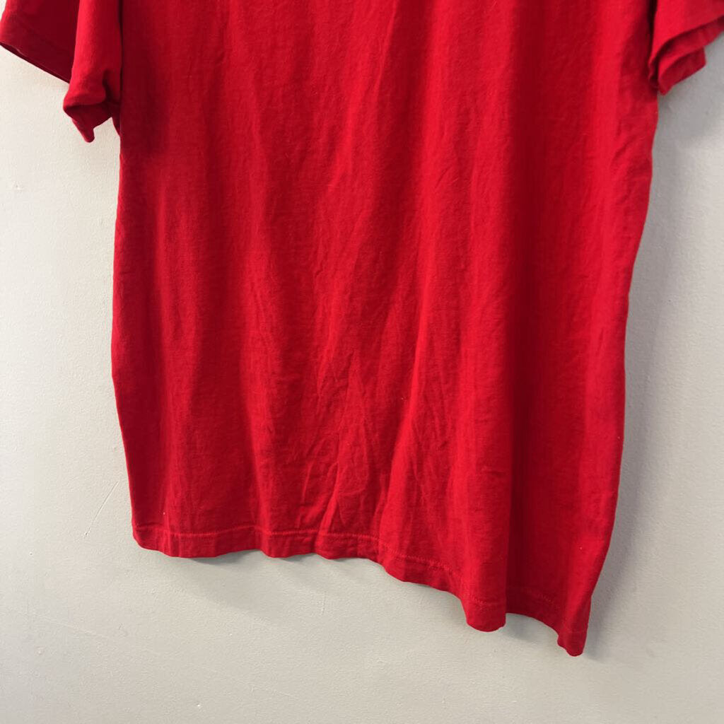 Bucees Red Short Sleeve Graphic Tee Large