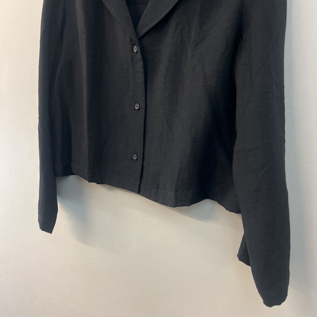 Treasure and Bond Black Cropped Long Sleeve Button Down Top Medium