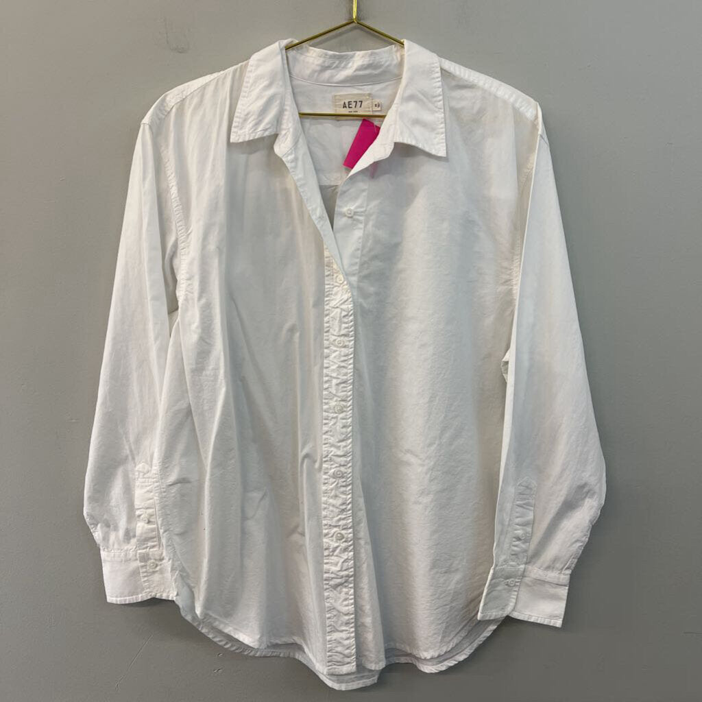 AE77 White Long Sleeve Button Down Top Medium