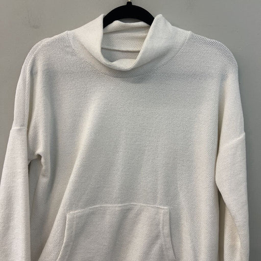 Zyia Active White Soft Long Sleeve Pullover Small