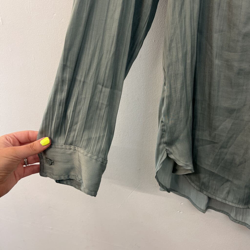 Anthropologie Green Silky Long Sleeve Button Down Top Medium