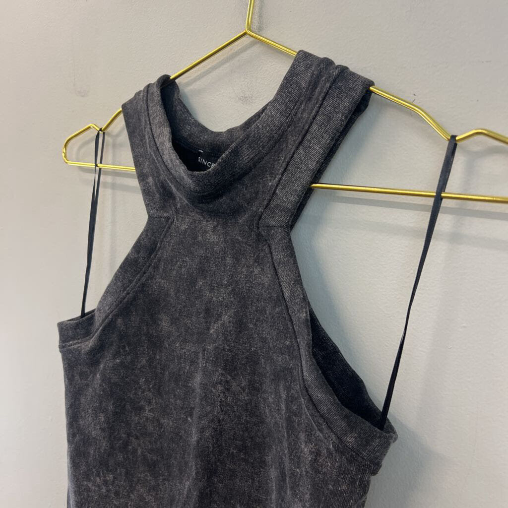 Sincerely Jules Grey High Neck Cropped Tank Top Medium/ Large