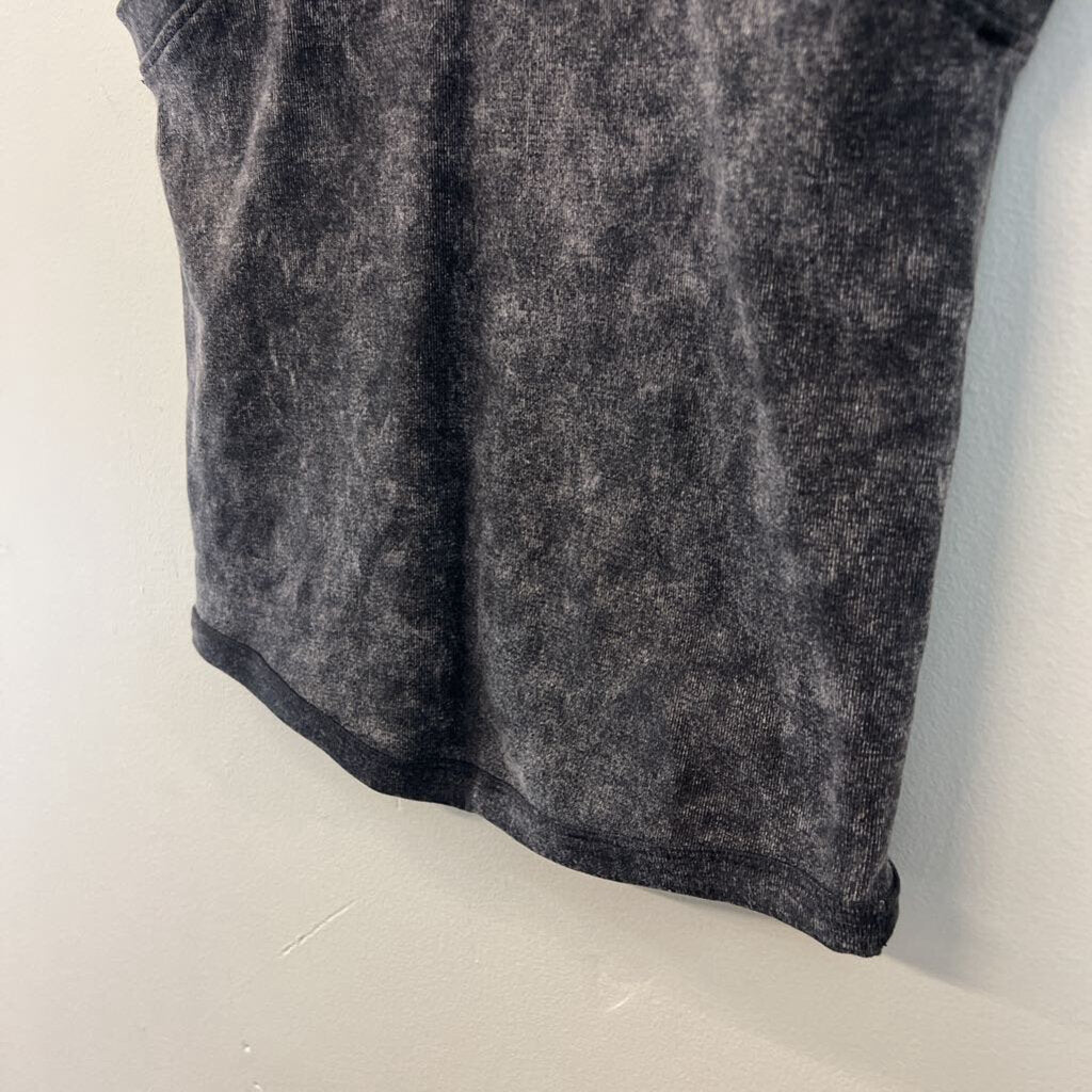 Sincerely Jules Grey High Neck Cropped Tank Top Medium/ Large