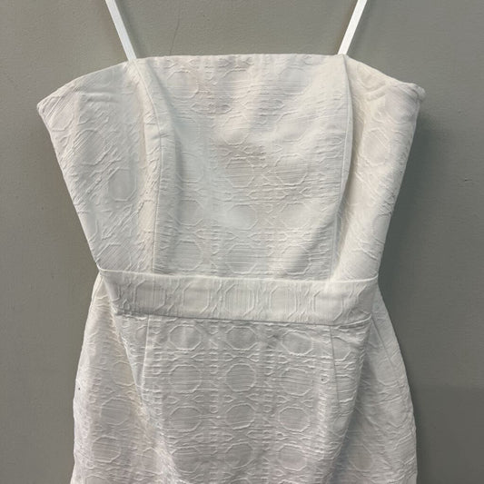 Vineyard Vines White Textured Ruffle Hem Strapless Dress 00