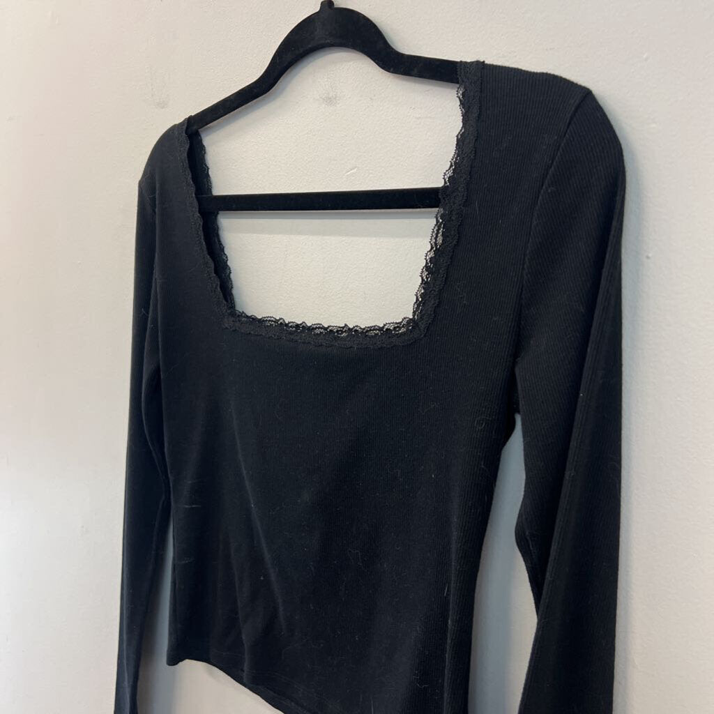 Forever 21 Black Long Sleeve Cropped Top Medium