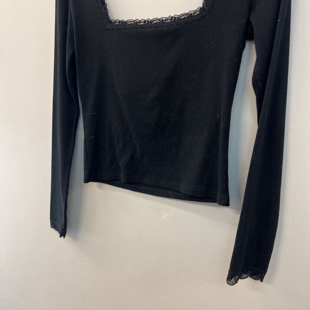 Forever 21 Black Long Sleeve Cropped Top Medium