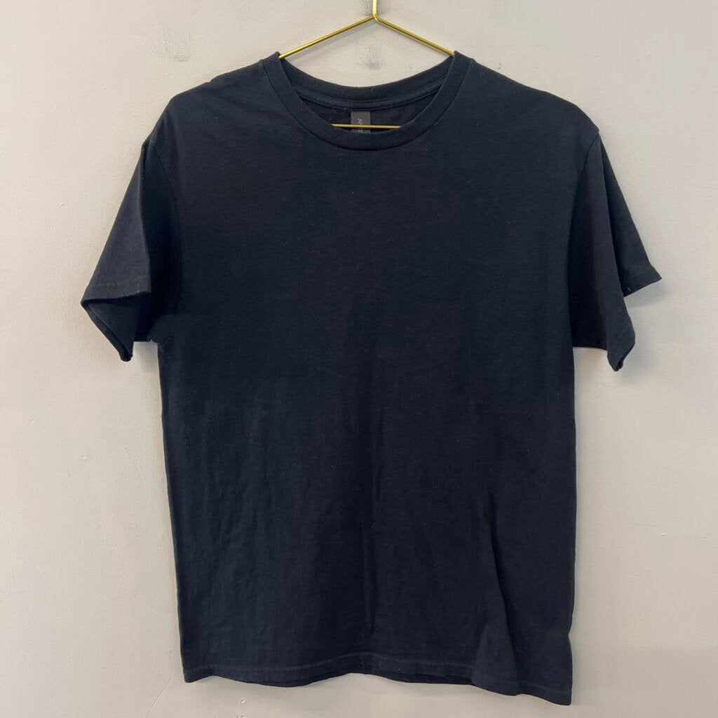 Artist-Made Black/ Brown Skull Back Short Sleeve Graphic Tee Medium