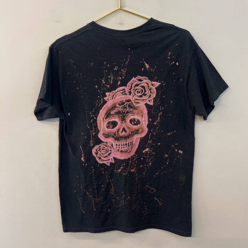 Artist-Made Black/ Brown Skull Back Short Sleeve Graphic Tee Medium