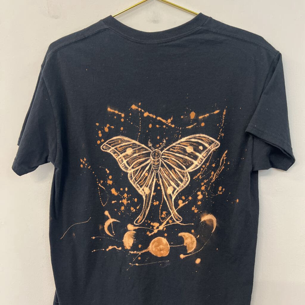 Artist Made Black/ Brown Butterfly Back Short Sleeve Graphic Tee Medium