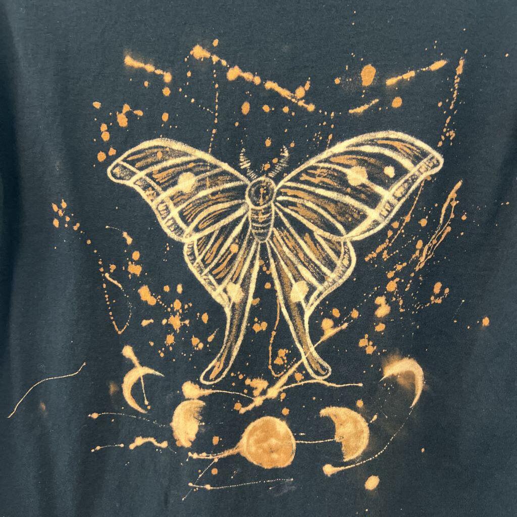 Artist Made Black/ Brown Butterfly Back Short Sleeve Graphic Tee Medium