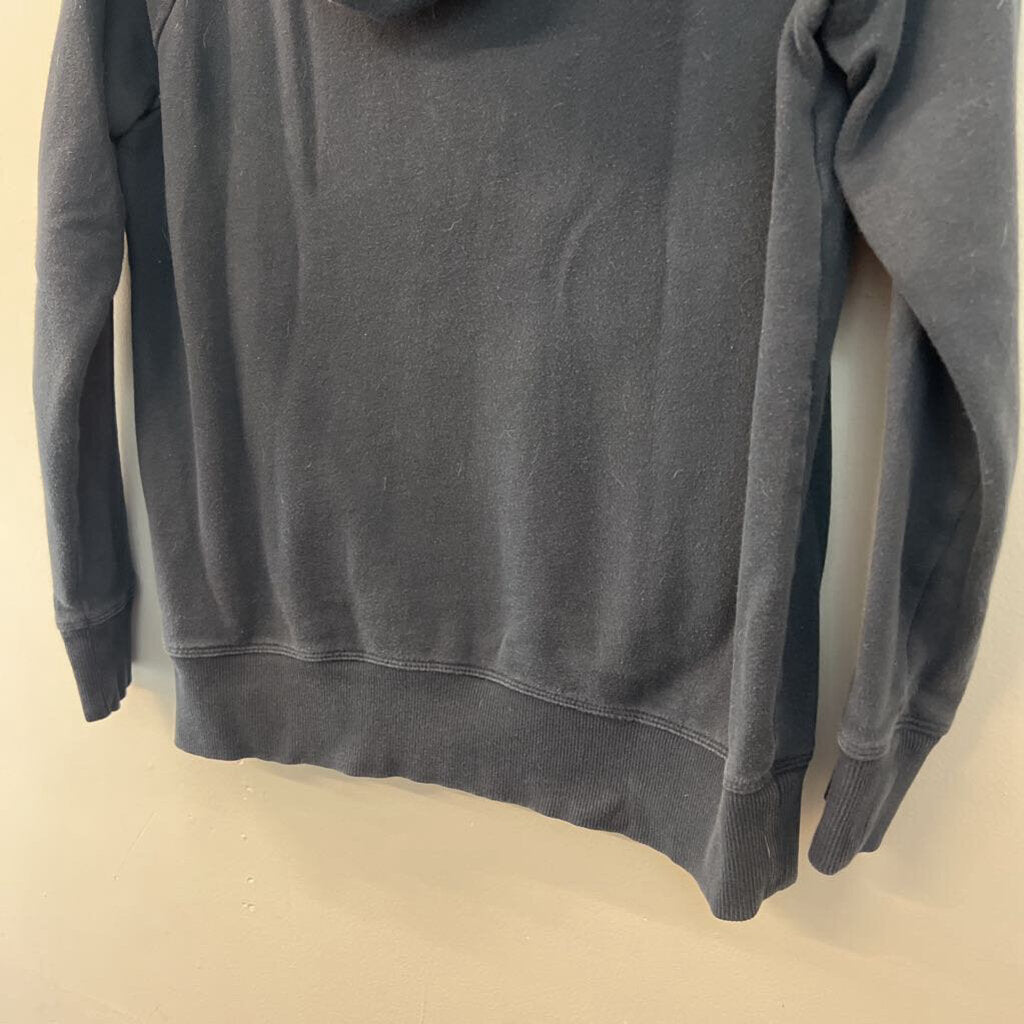 Under Armour Black/ White Long Sleeve Hooded Pullover Small