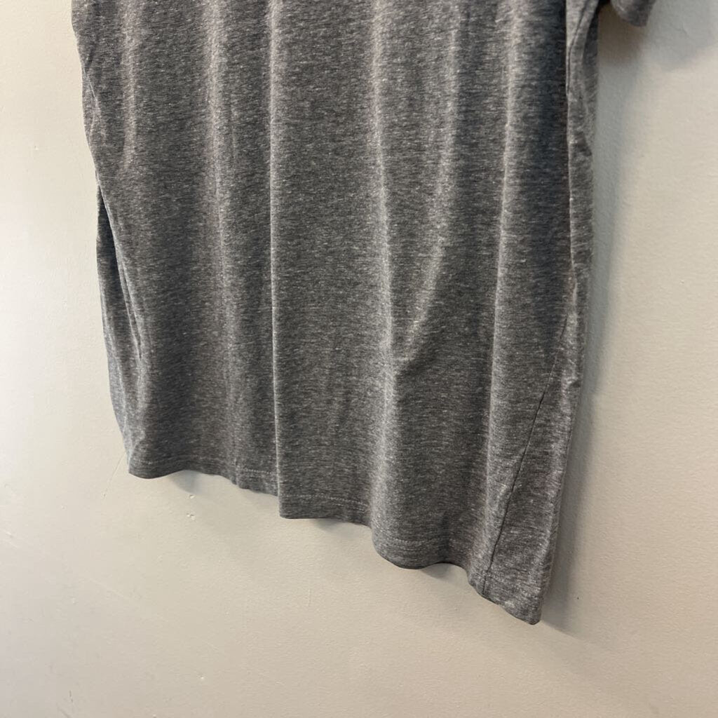 Disney Grey Mickey Short Sleeve Graphic Tee Large
