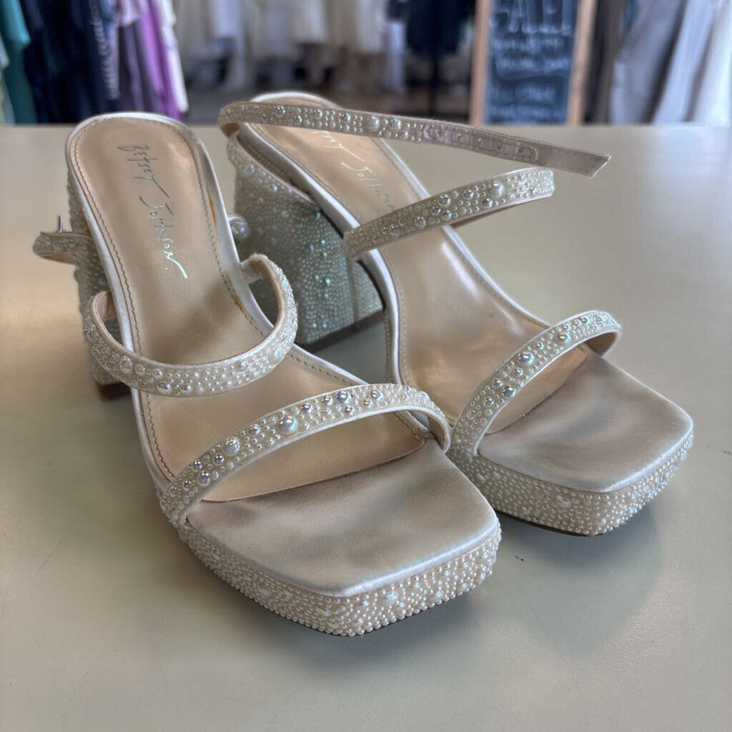 Betsey Johnson Denni Pearl Platform Block Heels 7