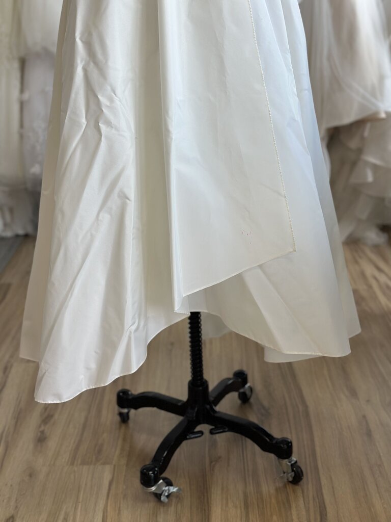 Vintage Ivory Tea Length Bridal Gown With Short Puff Sleeve Jacket 9/10