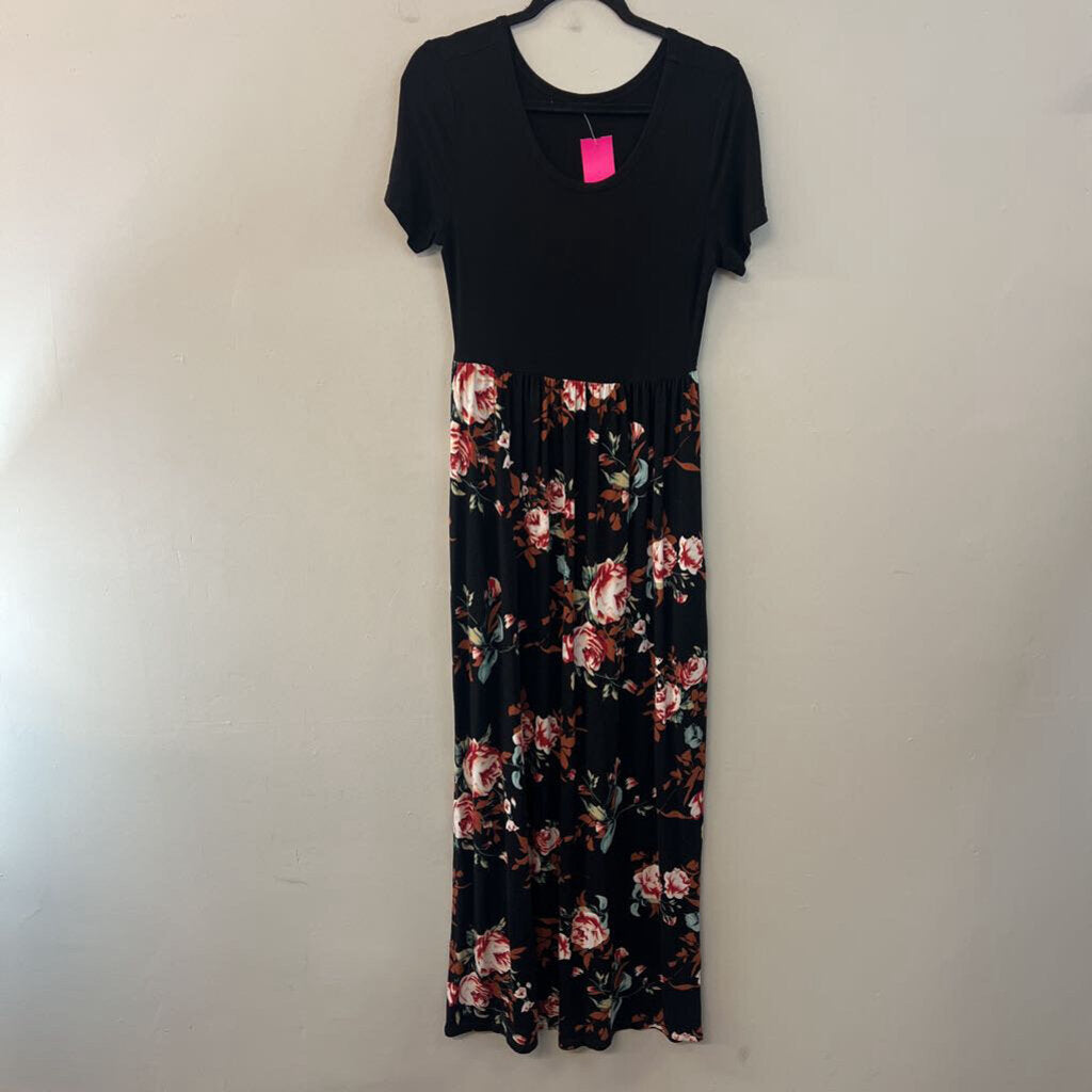 Black/ Multi Short Sleeve Flower Print Maxi Dress Medium