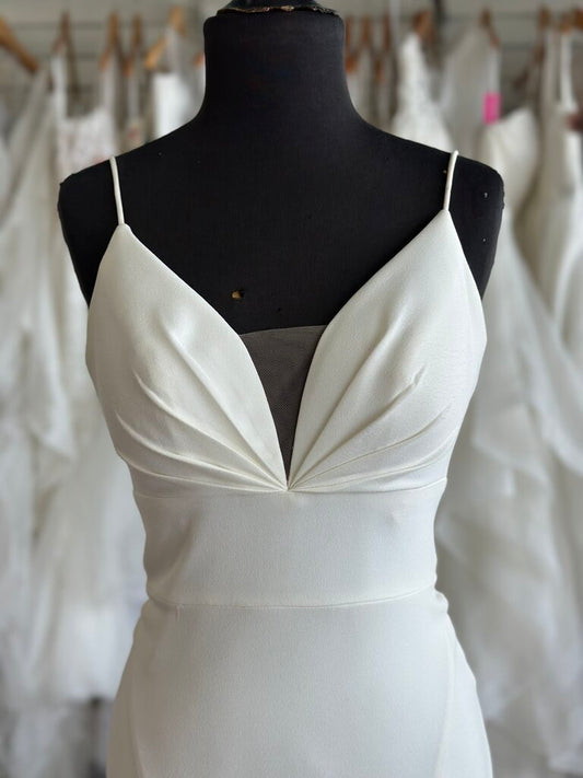 Oxford Street Crepe V-Neck Fitted Bridal Dress 8