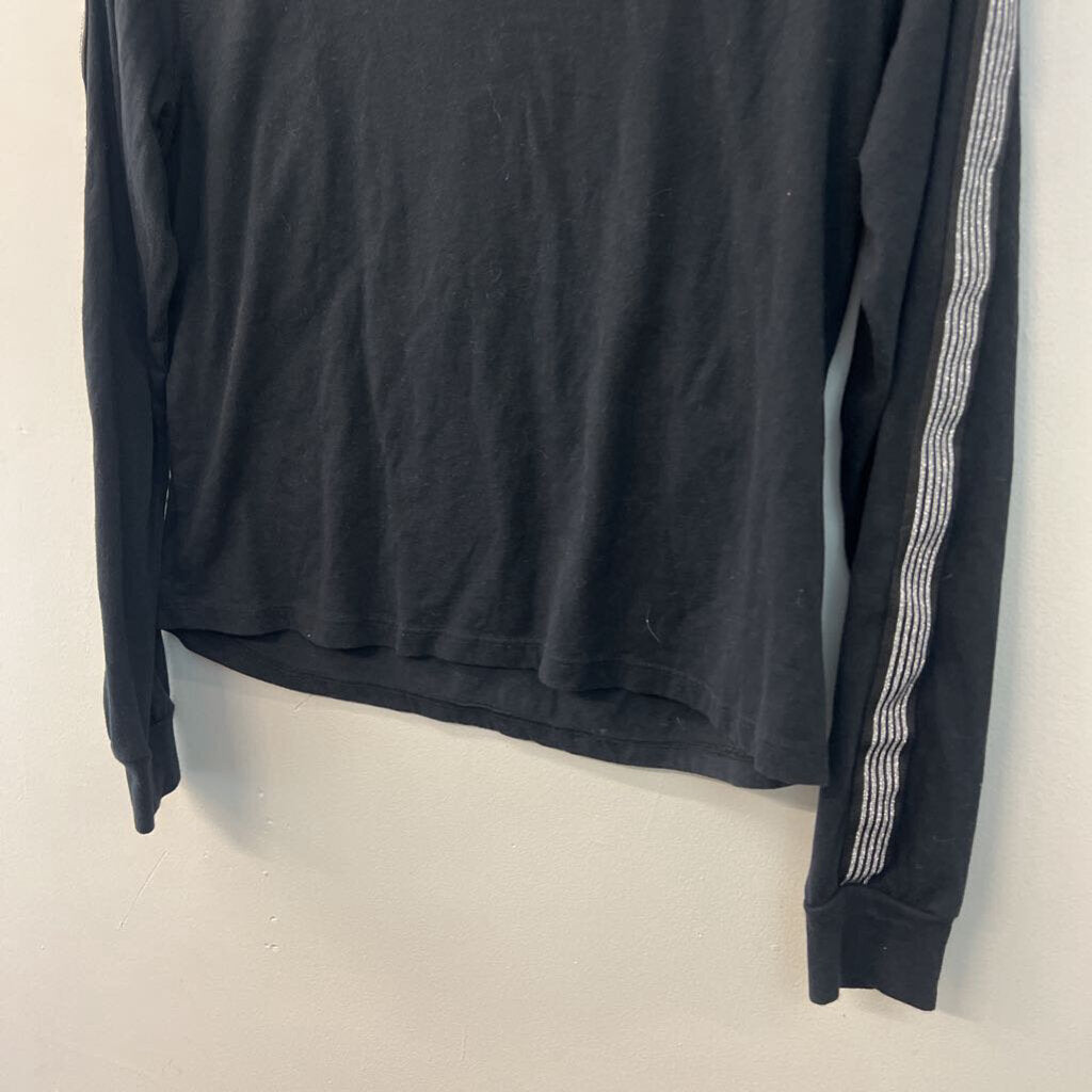 Star Wars Black/ Red Storm Trooper Long Sleeve Graphic Tee Medium