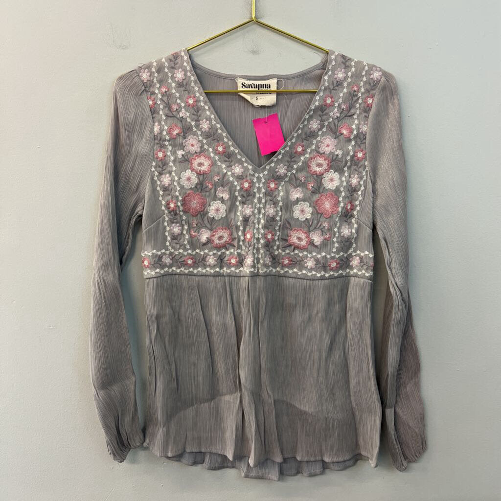 Savanna Jane Grey/ Pink Embroidered Flower Long Sleeve Top Small