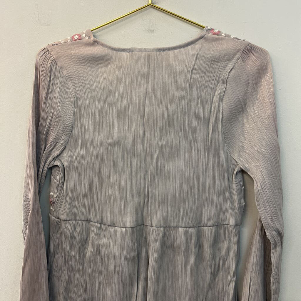 Savanna Jane Grey/ Pink Embroidered Flower Long Sleeve Top Small