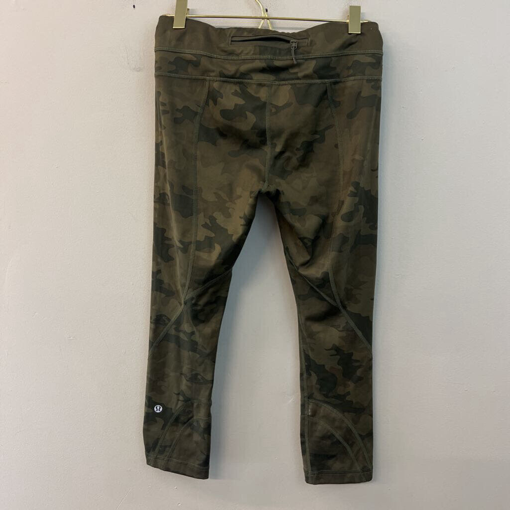 Lululemon Green Camo Print Leggings 4