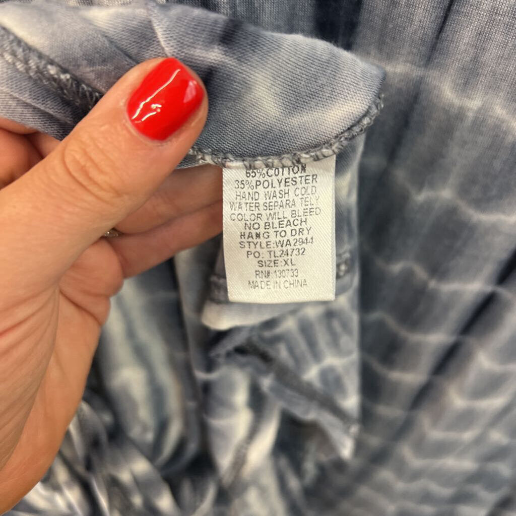 Umgee White/ Blue Tie Dye Print Tank Top Extra Large