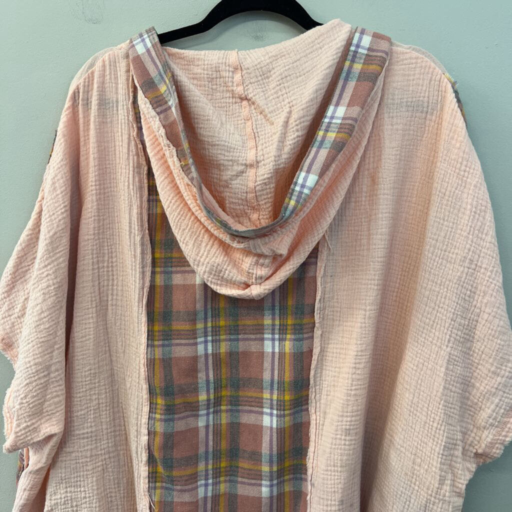 Oli and Hali Pink/ Multi Plaid Print Detail Short Sleeve Hooded Top One Size