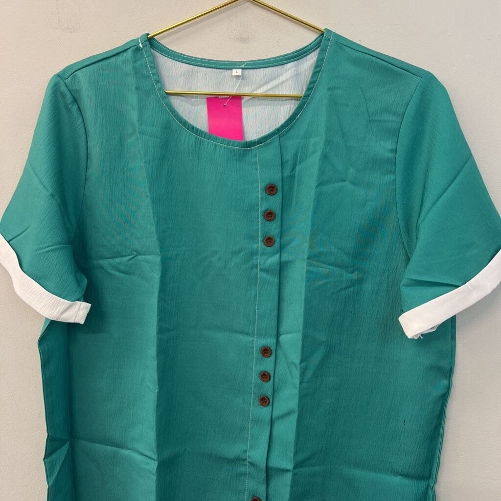 Green/ White Button Front Short Sleeve Top Large
