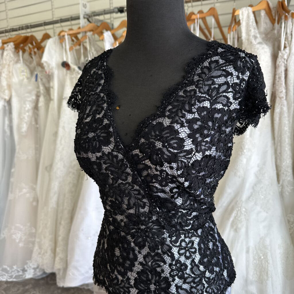 JS Boutique Silver/ Black Lace Layered Short Formal Dress 12