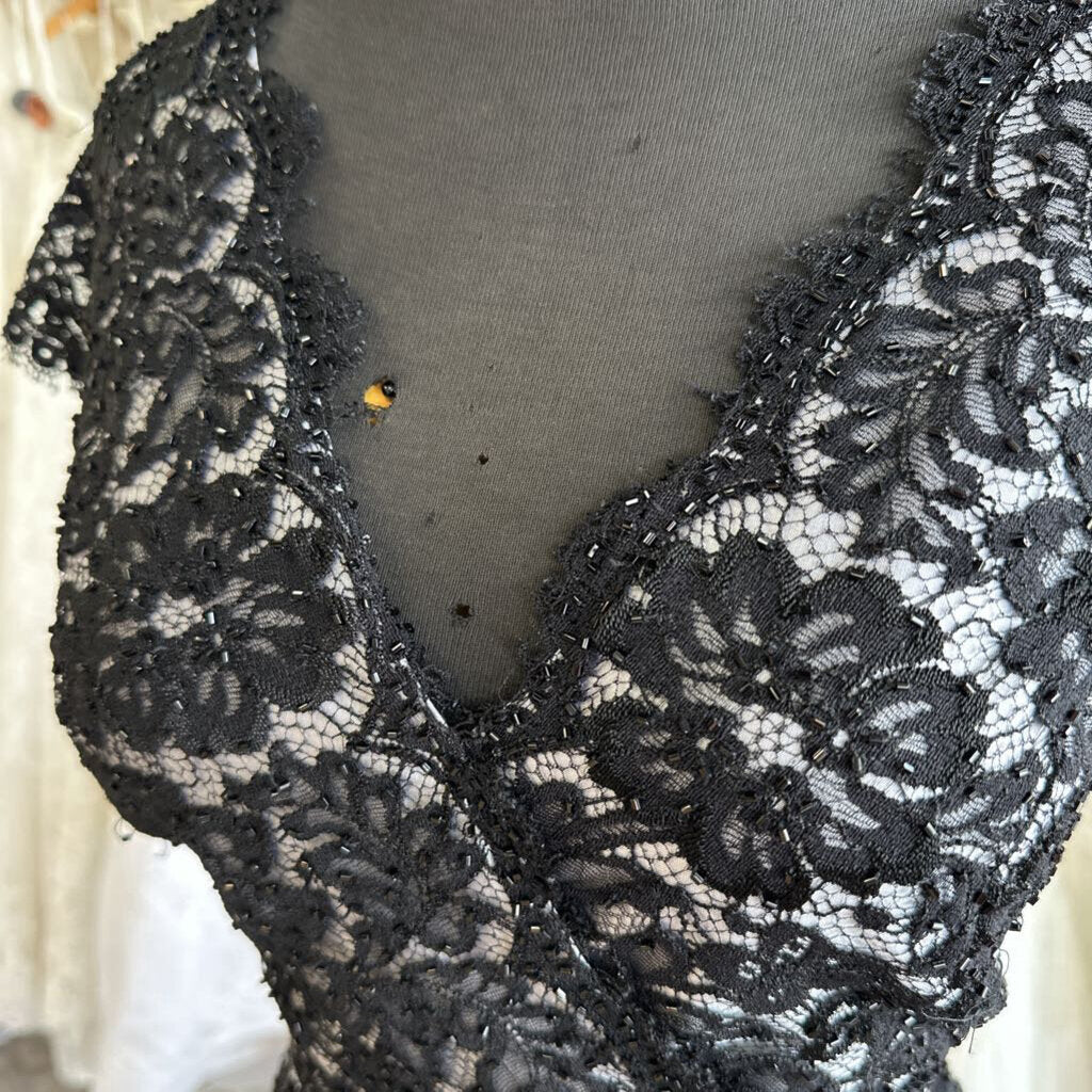 JS Boutique Silver/ Black Lace Layered Short Formal Dress 12