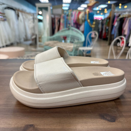 Reef Beige Cushion Bondi Bay Platform Slides 8