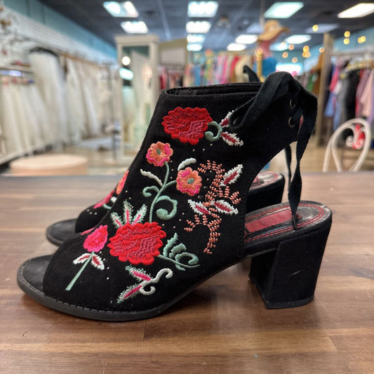 Mari A Black/ Multi Suede Embroidered Flower Open Toe Booties 9