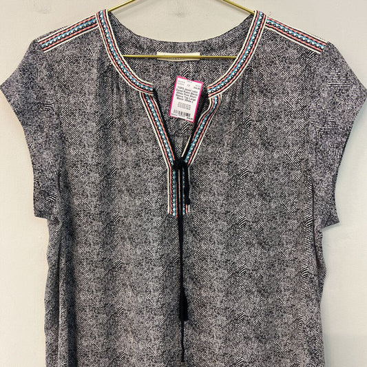 Daniel Rainn Black/ White Print Short Sleeve Top Large