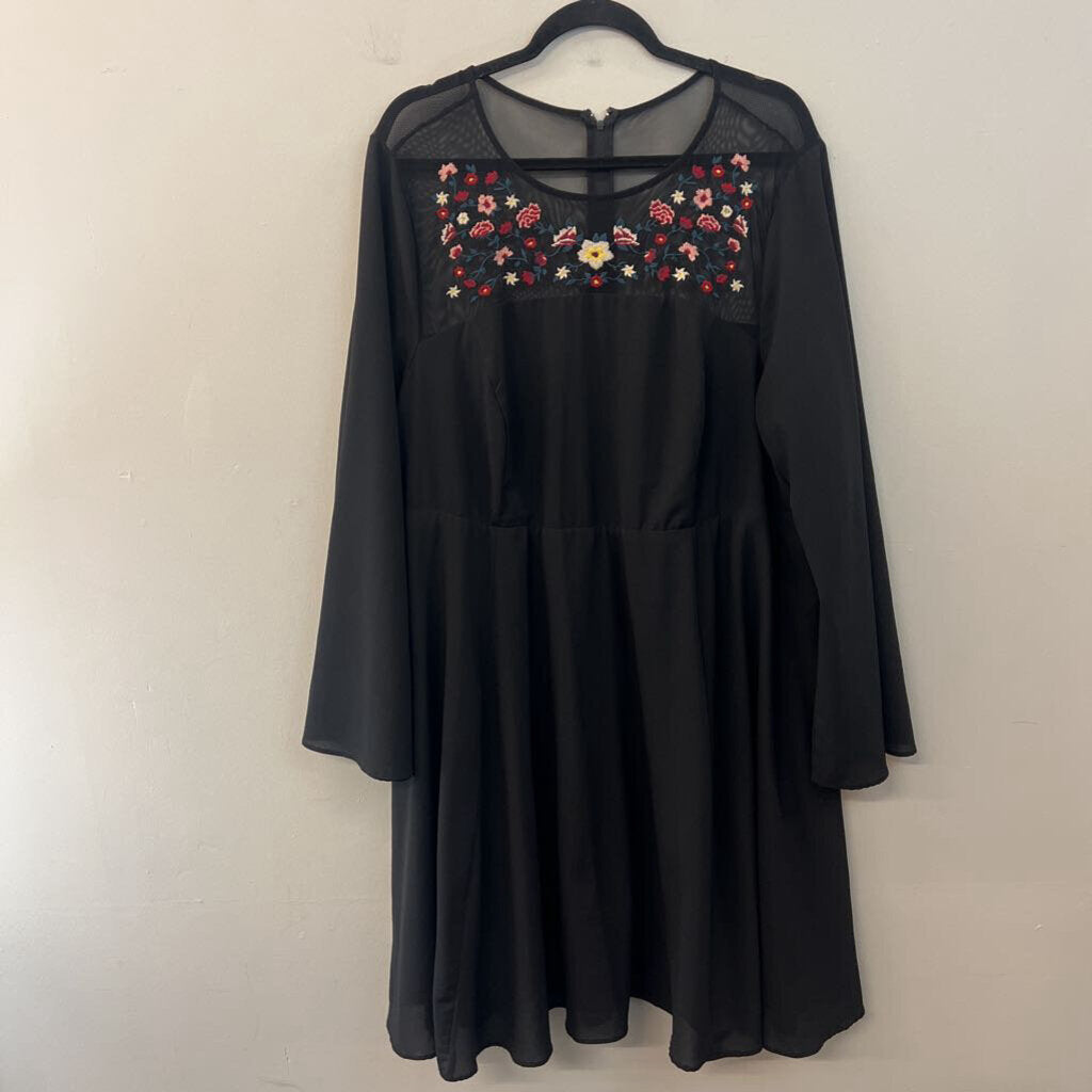 Torrid Black/ Multi Embroidered Top Long Sleeve Dress 22