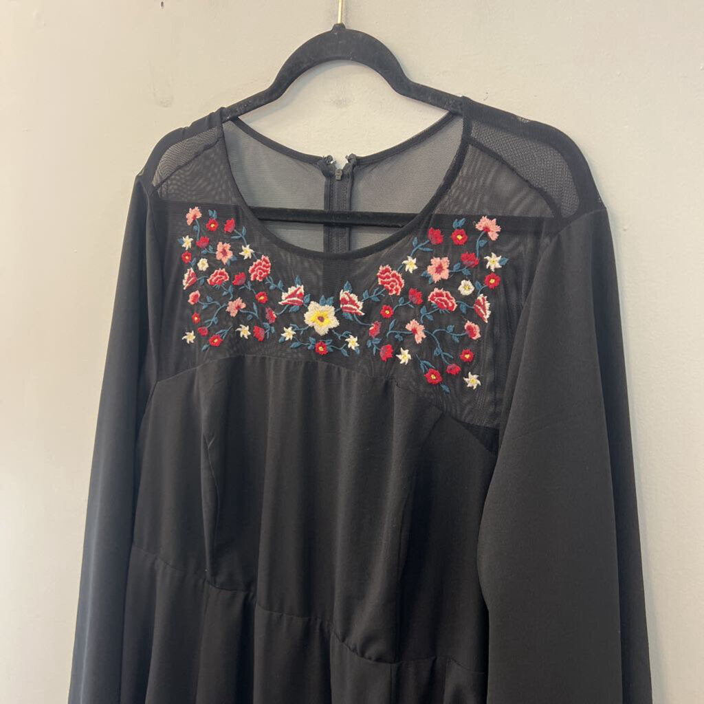Torrid Black/ Multi Embroidered Top Long Sleeve Dress 22
