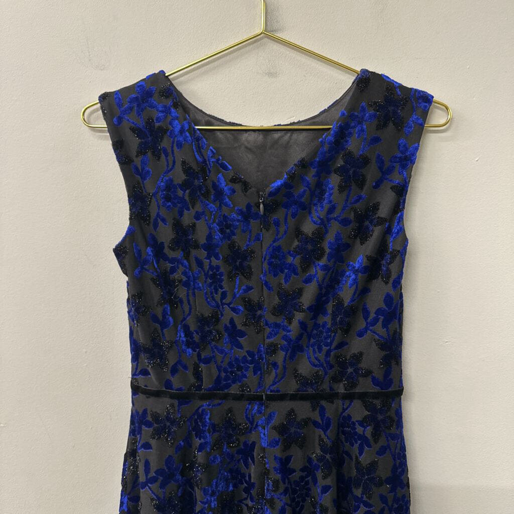 Tahari Black/ Blue Velvet Flower Short Formal Dress 2 Petite