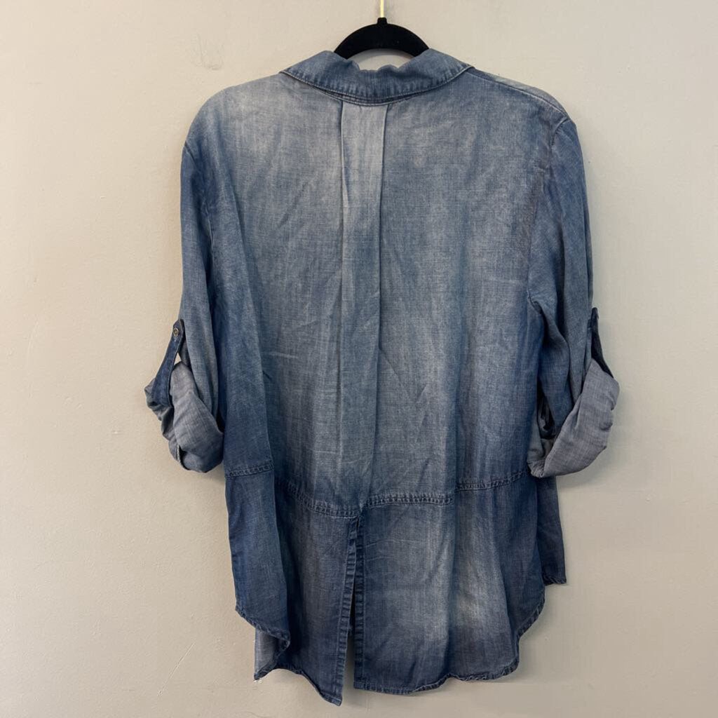 Cloth and Stone Blue Chambray Long Sleeve Button Down Top Extra Large