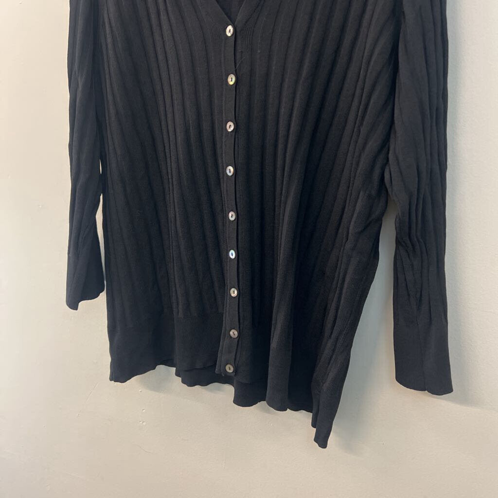 Linda Matthews Black Ribbed Long Sleeve Button Down Top 1X