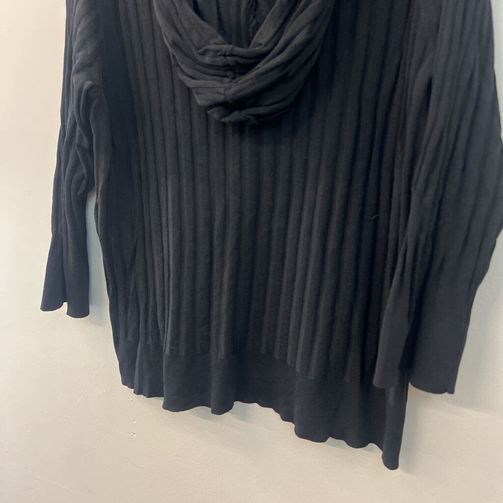 Linda Matthews Black Ribbed Long Sleeve Button Down Top 1X