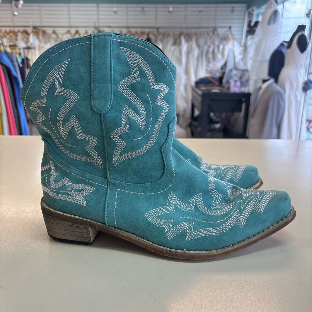 Blue/ White Western Ankle Boots 41