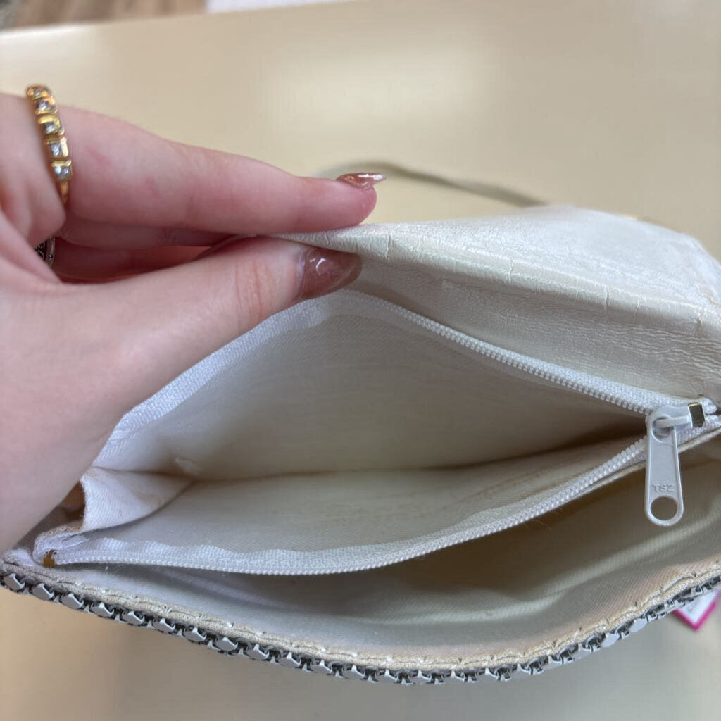 White Metal Mesh Crossbody Purse