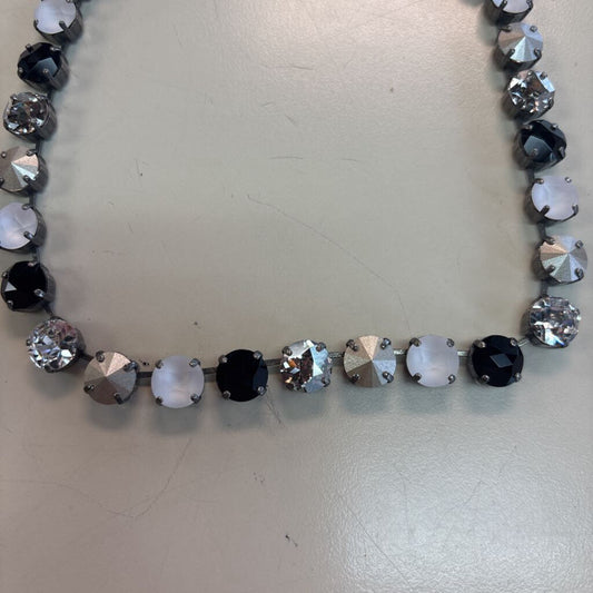 Sabika Black/ Silver Stone Necklace