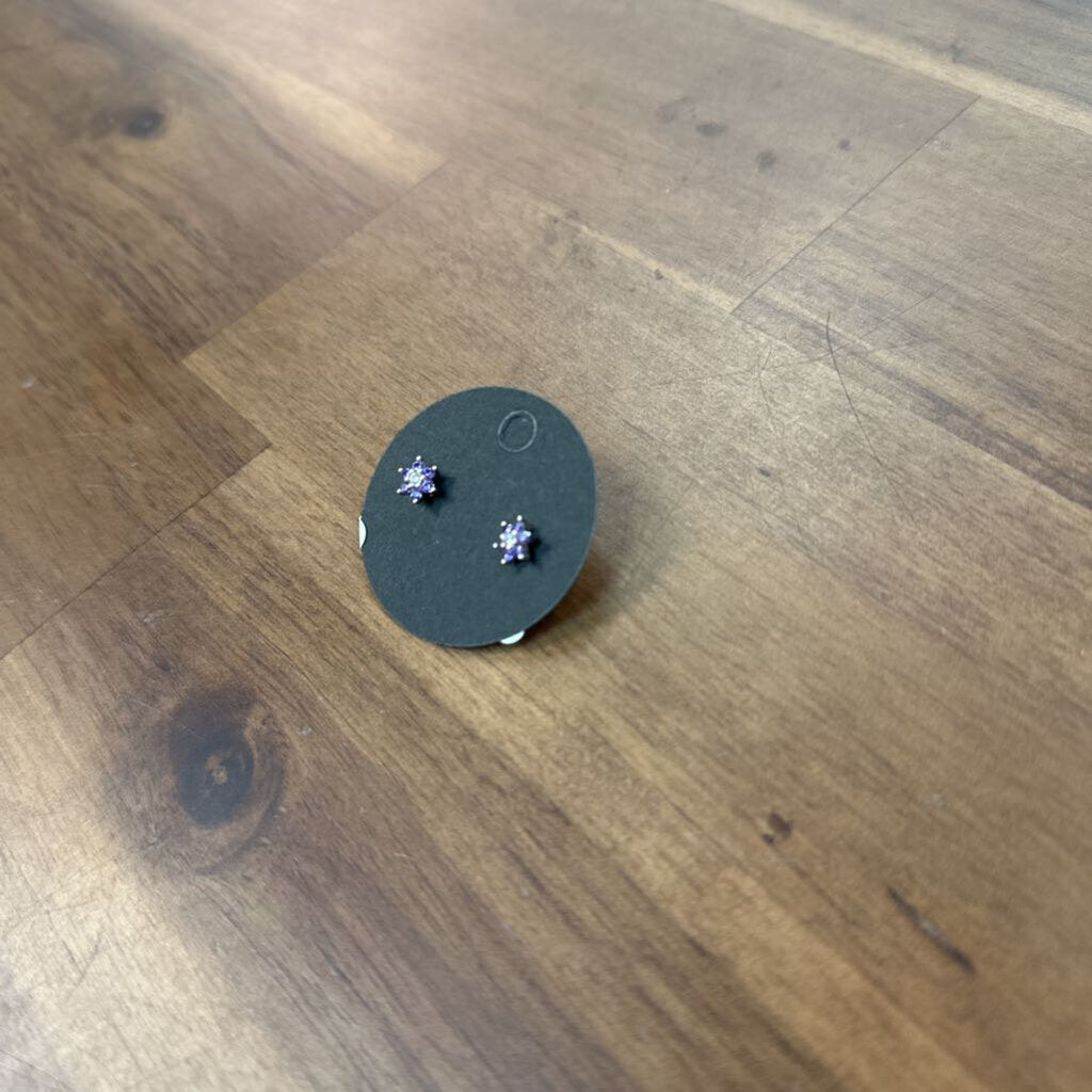 Dainty Purple Stone Flower Stud Earrings