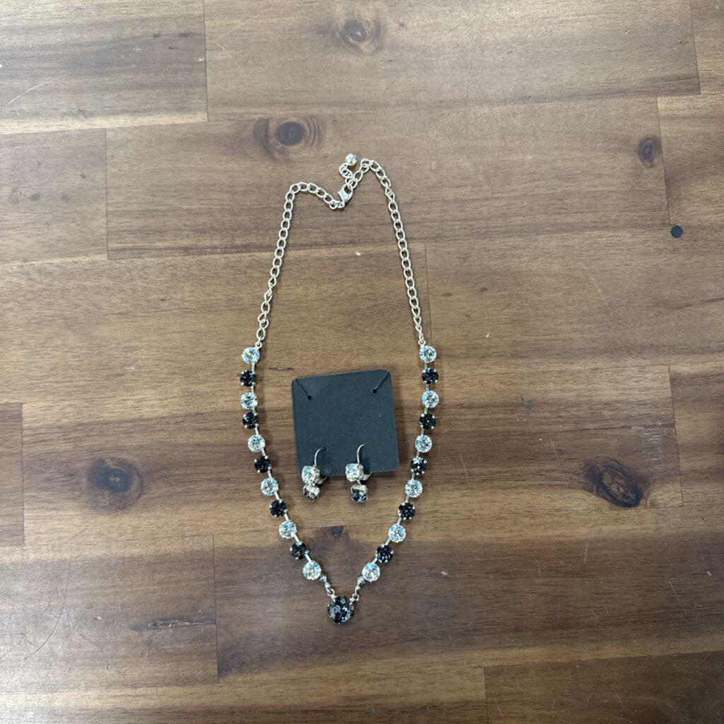 Grey/ Clear Sparkle Stone Necklace/ Earrings Set
