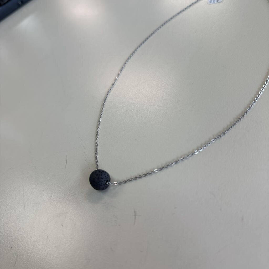 Silver/ Black Bead Pendant Necklace